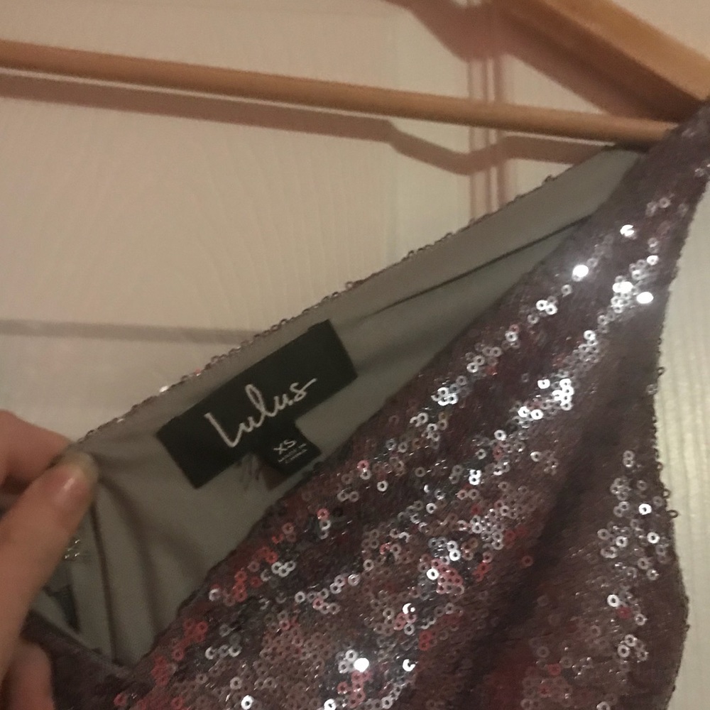 🤩SPARKLY SILVER SEQUIN DRESS🤩 - Picture 2 of 4